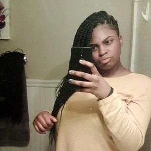 Meet your Posher, Ariana